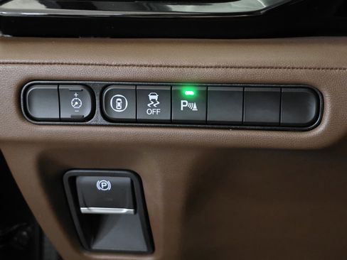 Used 2023 Acura MDX SH-AWD w/ Technology Package image 34