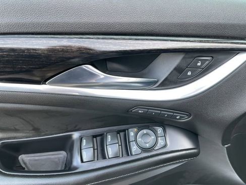 Certified 2021 Buick Enclave Avenir w/ Avenir Technology Package image 16