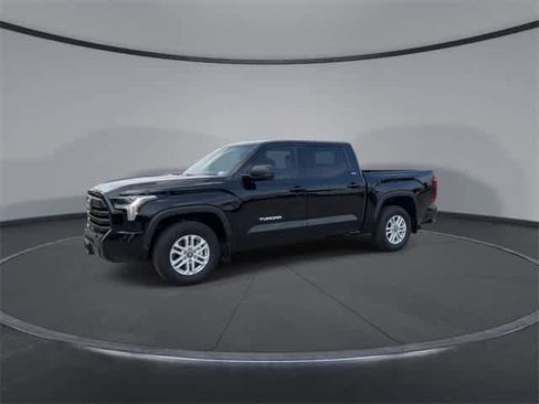 Used 2025 Toyota Tundra SR5 image 4