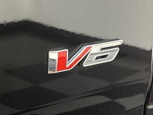 Certified 2022 Chevrolet Colorado Z71 w/ Z71 Midnight Edition AWD/4WD image 33