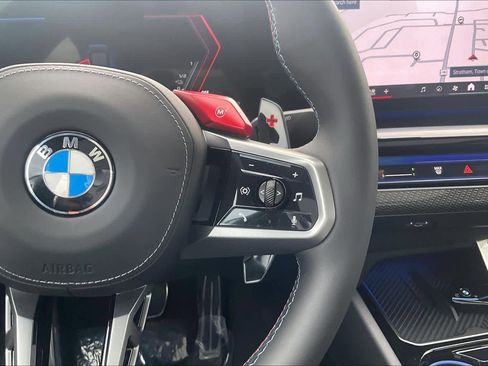 Used 2026 BMW M5 w/ Executive Package image 24
