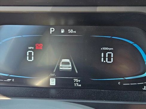 New 2025 Hyundai Elantra Sport image 11