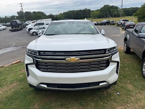 Used 2023 Chevrolet Tahoe Premier w/ Premium Package 2 AWD/4WD image 10