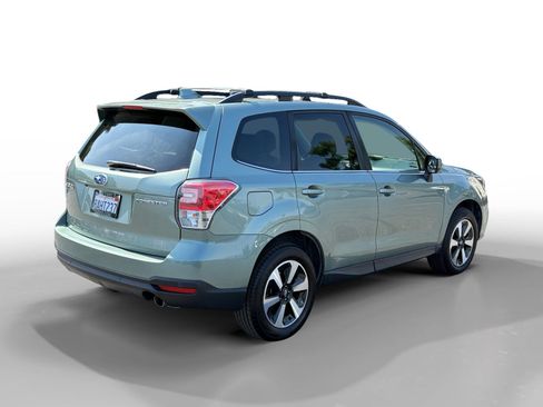 Used 2018 Subaru Forester 2.5i Limited AWD/4WD image 5