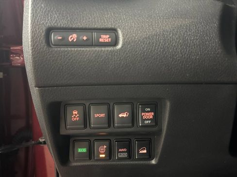 Used 2016 Nissan Rogue AWD image 29