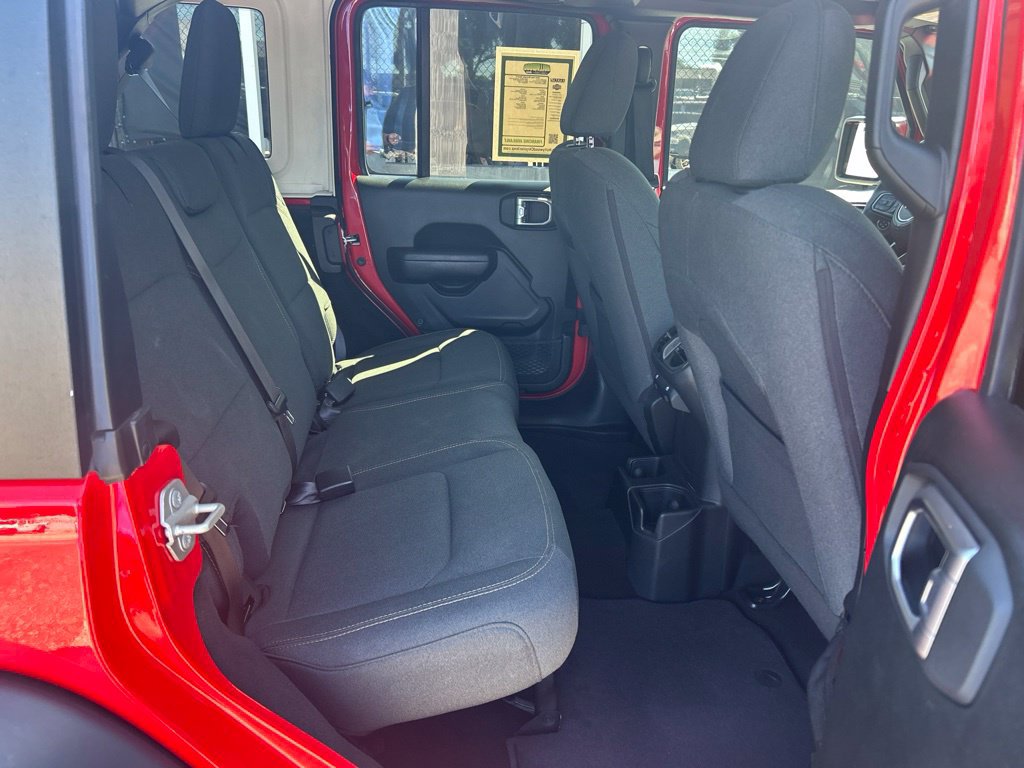 Used 2024 Jeep Wrangler Unlimited Sport AWD/4WD image 28