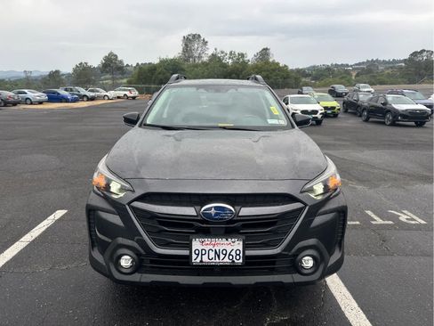 Used 2024 Subaru Outback Premium image 2