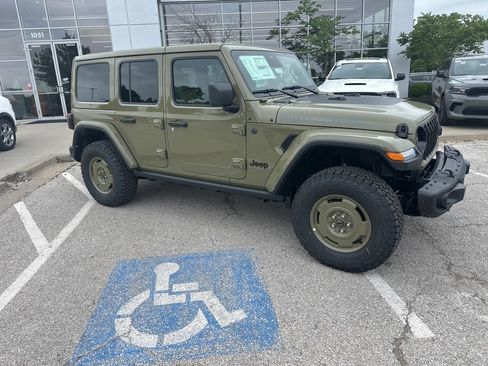 New 2025 Jeep Wrangler Willys 4xe image 33