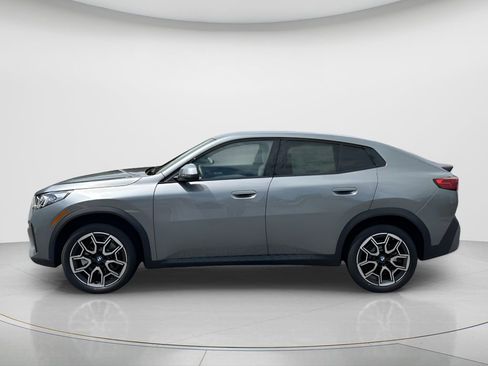 New 2026 BMW X2 xDrive28i w/ Technology Package AWD/4WD image 8