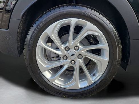 New 2027 Chevrolet Bolt LT w/ Comfort Package image 7