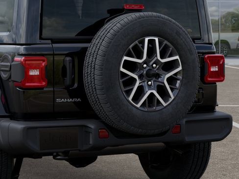 New 2025 Jeep Wrangler Unlimited Sahara w/ Safety Group AWD/4WD image 13