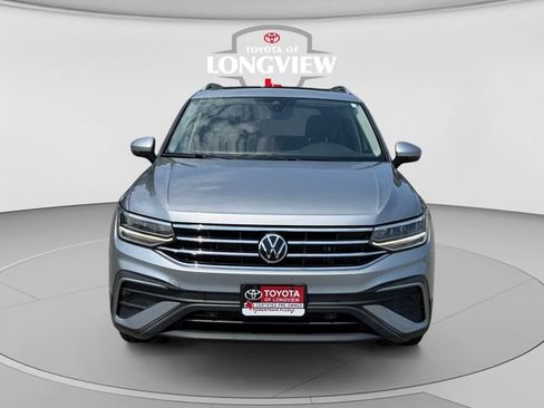 Used 2022 Volkswagen Tiguan SE w/ Panoramic Sunroof Package AWD/4WD image 8