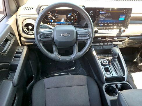 Used 2024 Chevrolet Colorado Trail Boss w/ Advanced Trailering Package AWD/4WD image 19