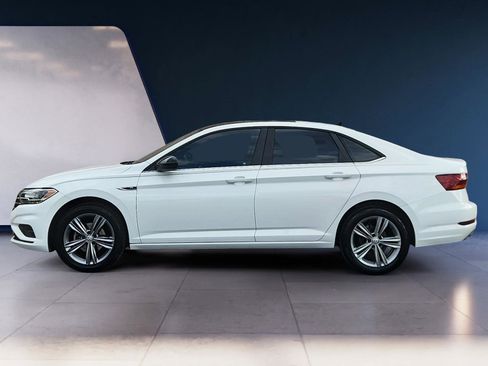 Used 2019 Volkswagen Jetta R-Line image 2