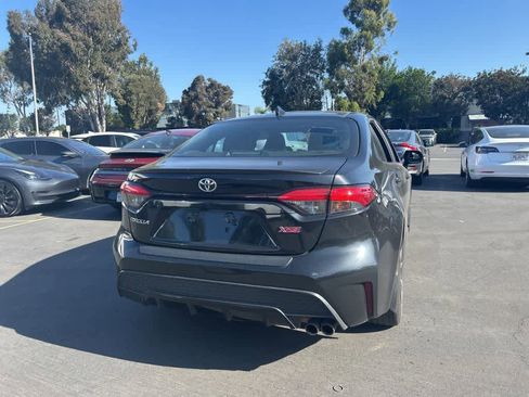 Used 2022 Toyota Corolla XSE FWD image 3