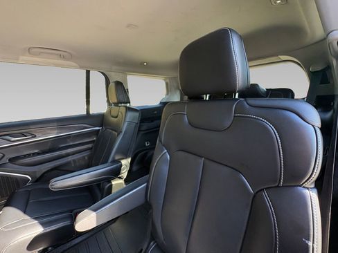 Used 2021 Jeep Grand Cherokee L Limited image 4