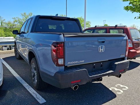 Used 2023 Honda Ridgeline Sport image 3