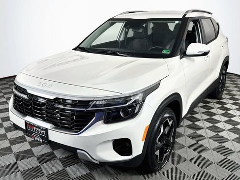 Used 2025 Kia Seltos S AWD/4WD image 3
