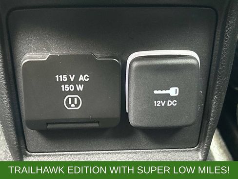 Used 2022 Jeep Compass Trailhawk w/ Trailhawk Convenience Group AWD/4WD image 19