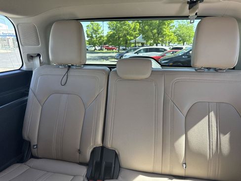 Used 2023 Ford Expedition Limited AWD/4WD image 20