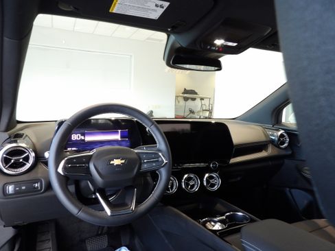 Used 2024 Chevrolet Blazer EV LT image 24