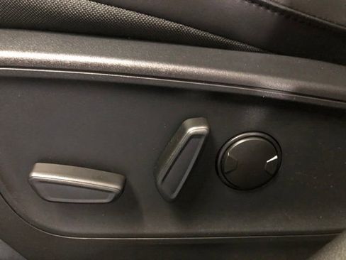 New 2025 Ford Escape SE image 27