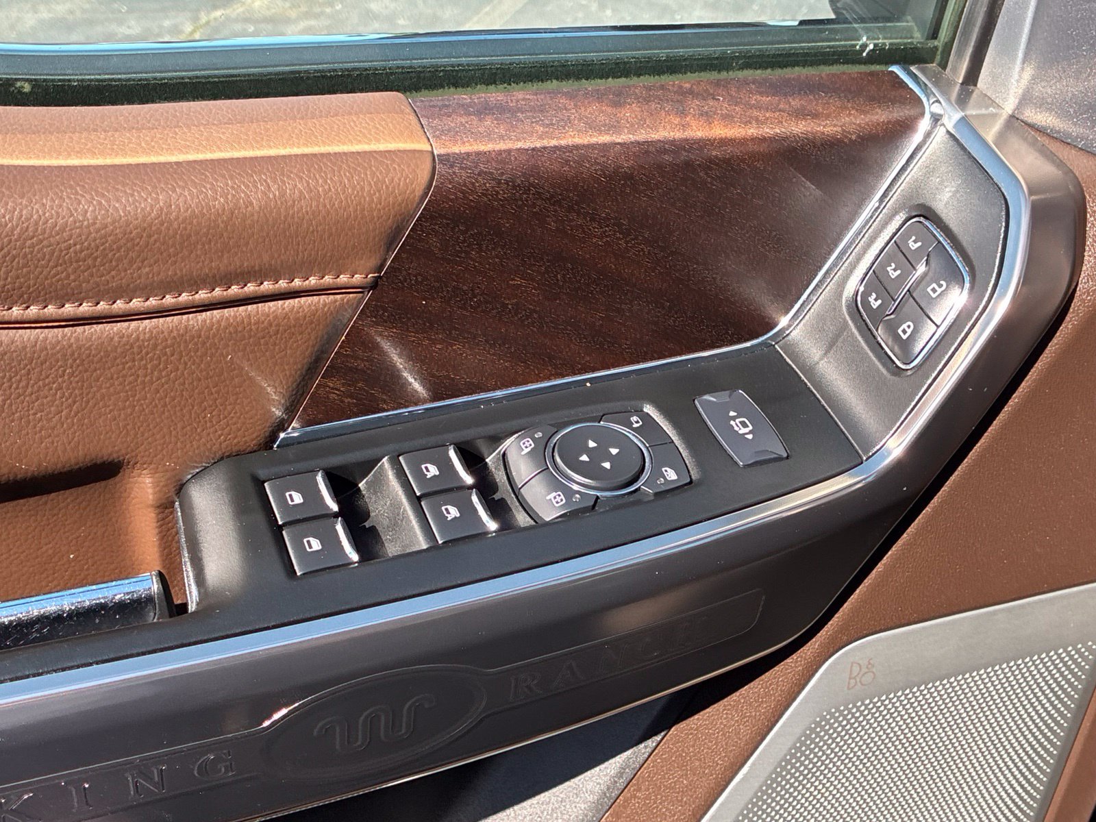 Used 2023 Ford F250 King Ranch AWD/4WD image 12