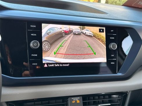 Certified 2023 Volkswagen Taos SE image 28
