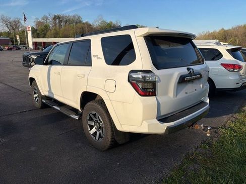 Used 2022 Toyota 4Runner TRD Off-Road Premium image 7