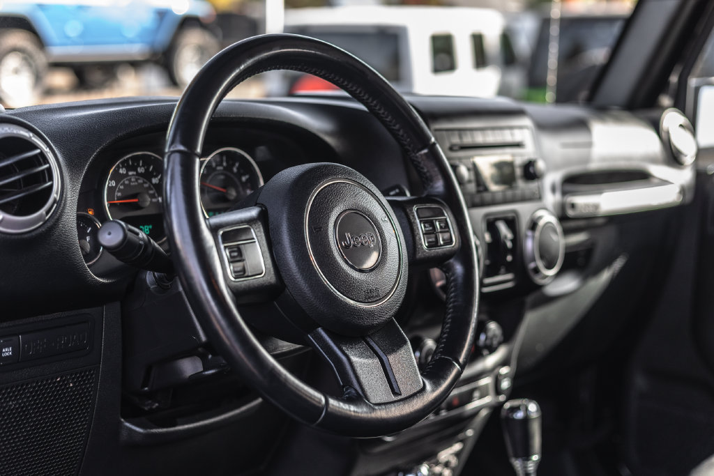 Used 2018 Jeep Wrangler Unlimited Rubicon AWD/4WD image 6