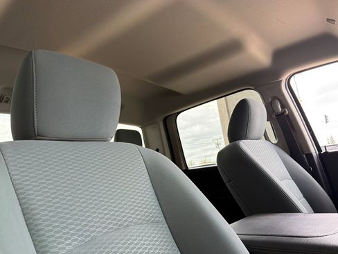 Used 2018 RAM 2500 Tradesman w/ Chrome Appearance Group AWD/4WD image 15