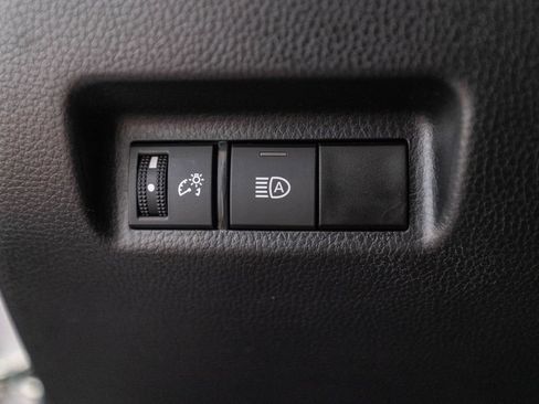 Used 2024 Toyota RAV4 XLE AWD/4WD image 22