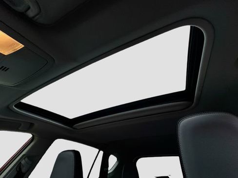 Used 2016 Toyota RAV4 XLE image 15