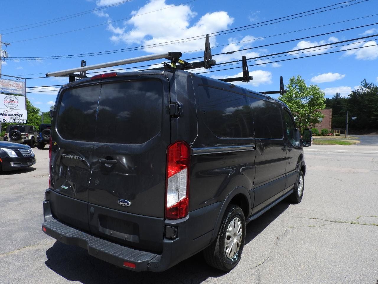 Used 2019 Ford Transit 250 130 Low Roof RWD image 4