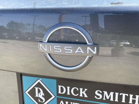 Used 2025 Nissan Sentra S image 8