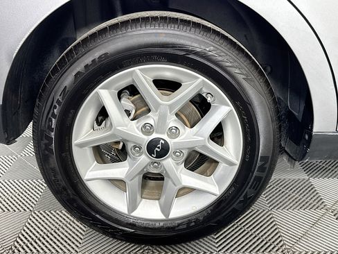 Used 2025 Kia Soul LX w/ LX Technology Package image 31