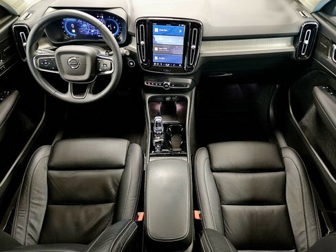 Used 2023 Volvo XC40 B5 Ultimate AWD/4WD image 12