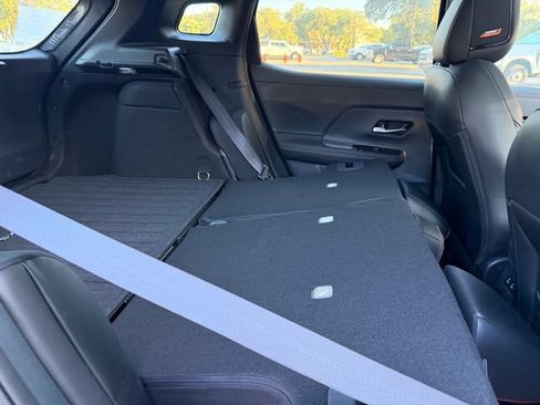 Used 2025 Nissan Kicks SR w/ SR Premium Package AWD/4WD image 20