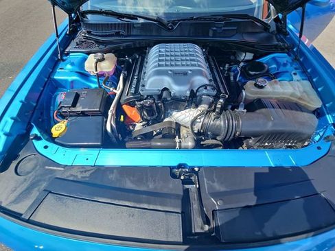 Used 2016 Dodge Challenger SRT Hellcat RWD image 32