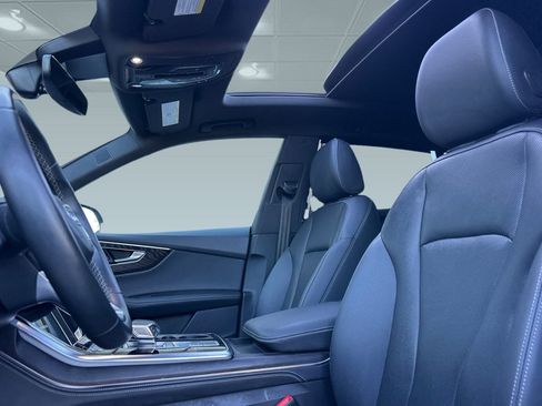 Used 2023 Audi Q8 Prestige w/ Prestige Package image 15