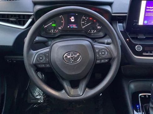 Certified 2023 Toyota Corolla LE image 10