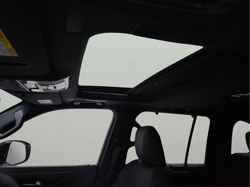 Used 2024 Lexus LX 600 4WD w/ Appearance Package image 11