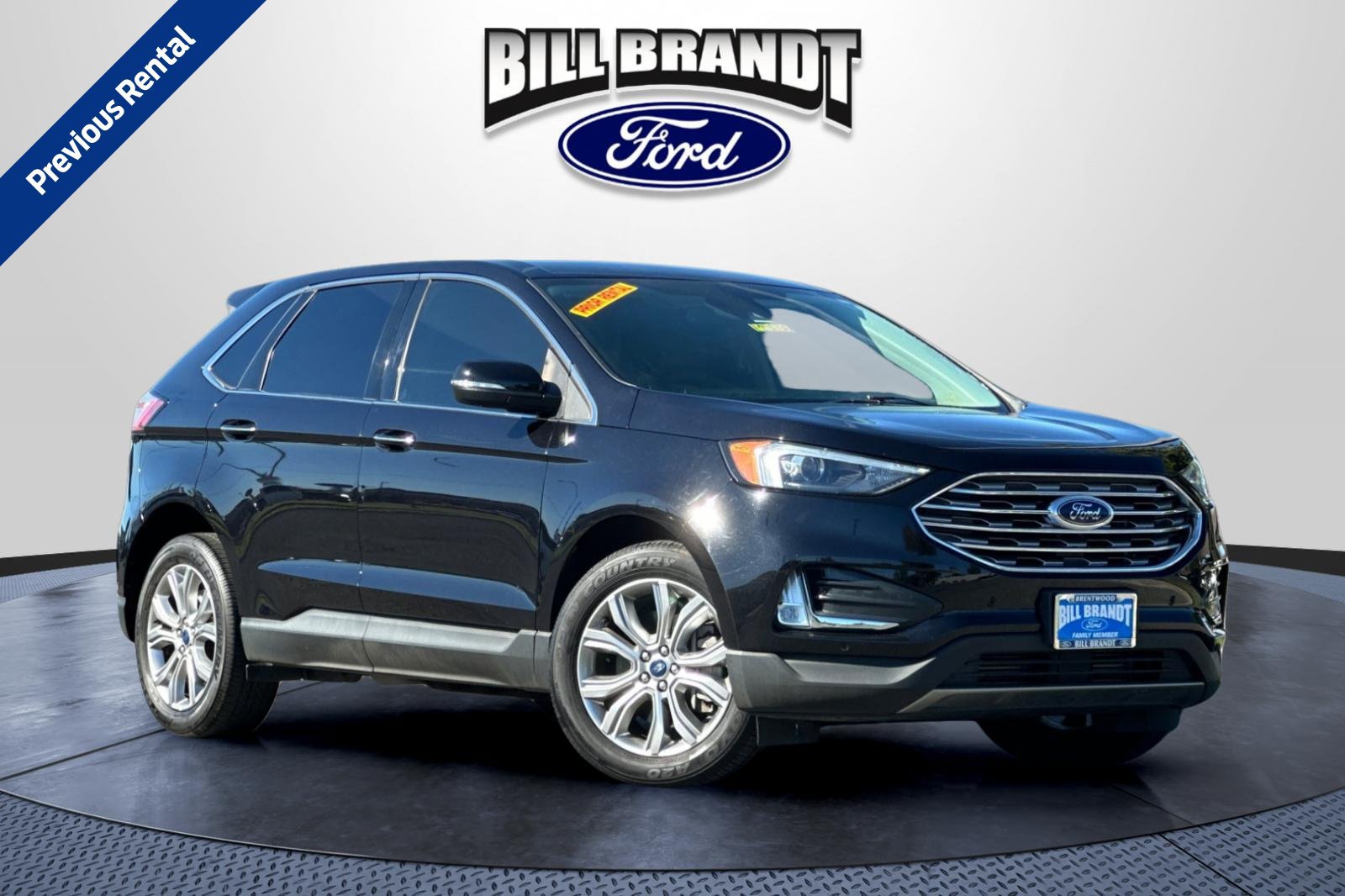 Certified 2022 Ford Edge Titanium AWD/4WD image 1