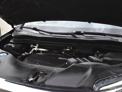 Used 2019 Honda Pilot Touring image 40