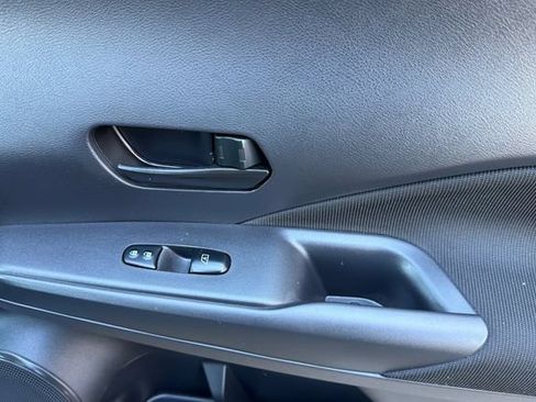 Certified 2025 Nissan Kicks Play S FWD image 20