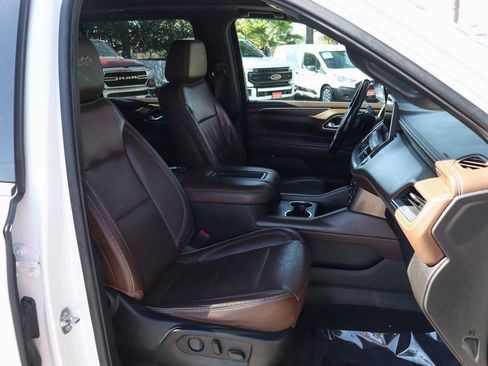 Used 2021 Chevrolet Suburban High Country w/ Premium Package image 50