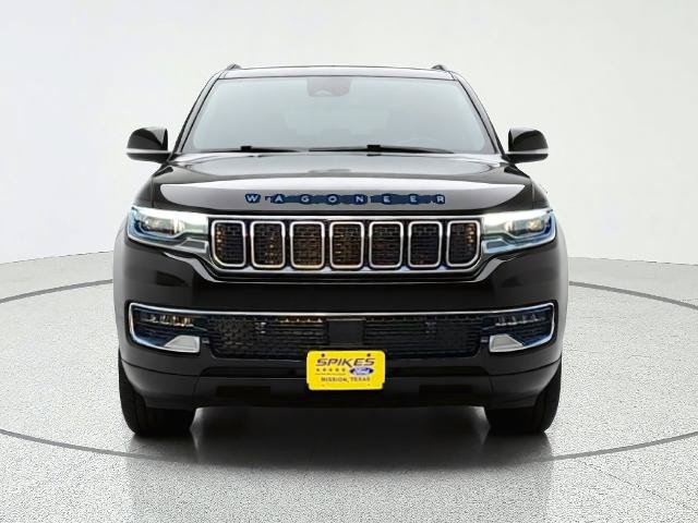 Used 2025 Jeep Wagoneer 4WD w/ Premium Group I image 2