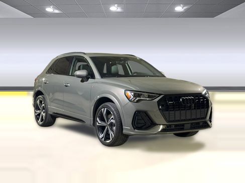 Certified 2023 Audi Q3 2.0T Premium Plus w/ Premium Plus Package image 7