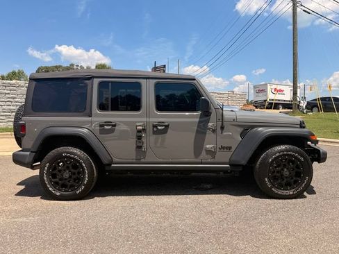 Used 2023 Jeep Wrangler Unlimited Sport AWD/4WD image 6