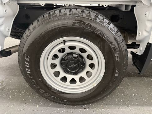 Used 2025 Chevrolet Silverado 1500 W/T w/ WT Value Package image 20